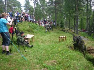 Intresserade åskådare följde krigsspelet