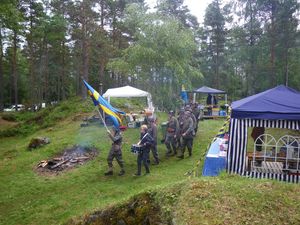 Skepplanda Kultur- och Hemvärnsförening tågar in...