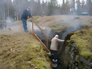 Björn Wiklund på väg ner i befälsbunkern