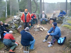 Fikapaus för röjningsgänget